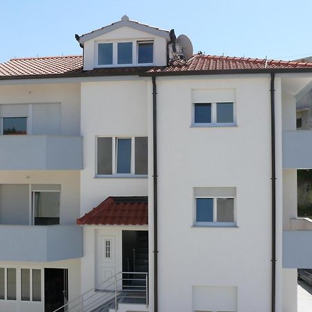 Apartments And Rooms Stipe Podstrana Exterior photo